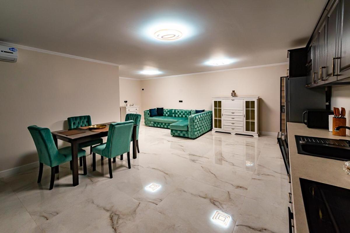 Moky Rezident 2 Arad Exterior photo