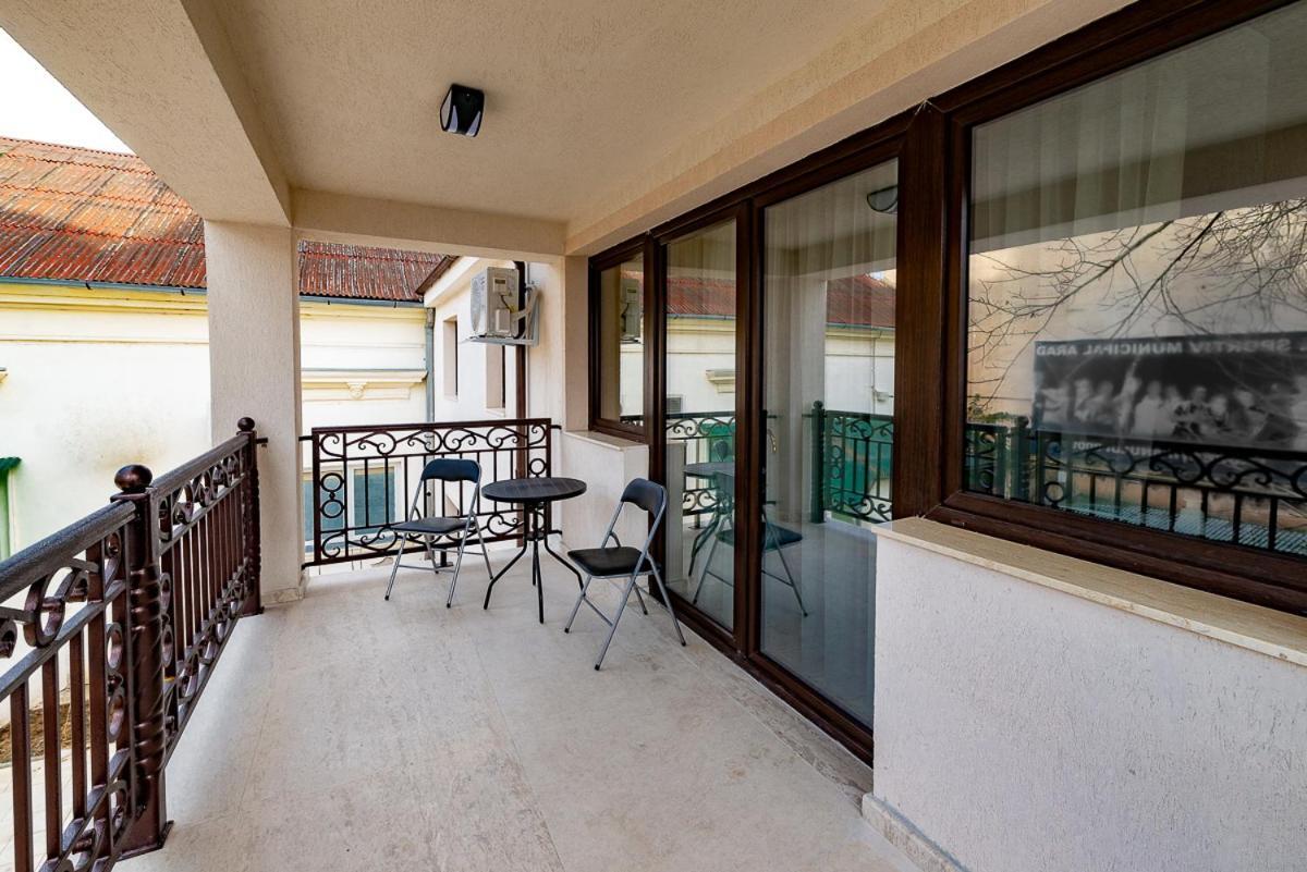 Moky Rezident 2 Arad Exterior photo